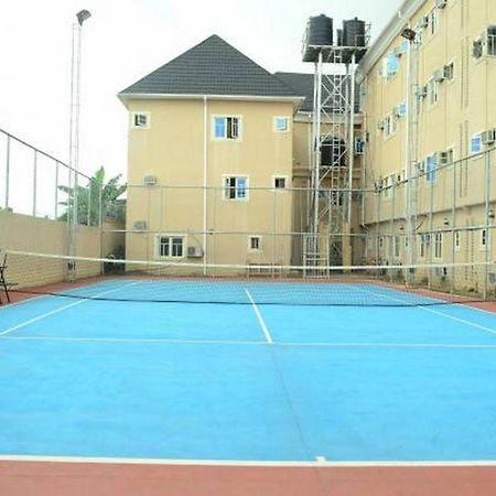 纽顿有限公司酒店 Owerri 外观 照片