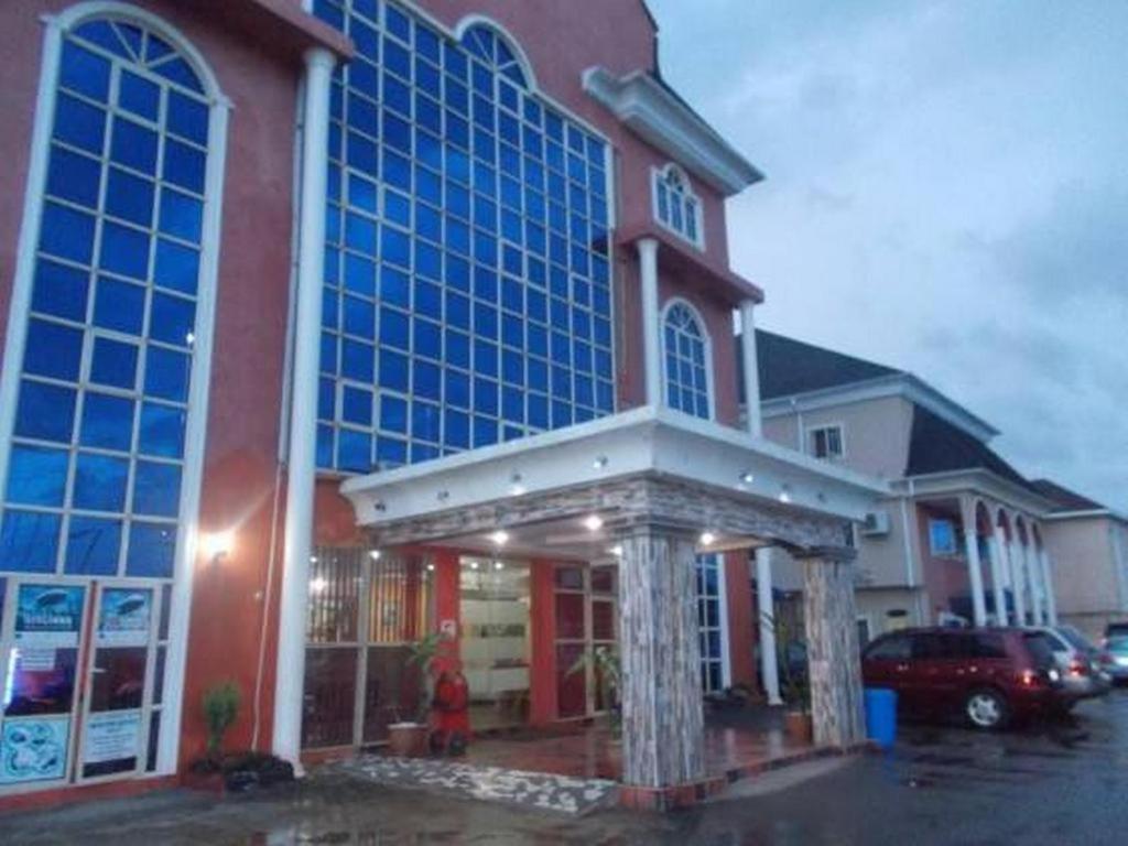 纽顿有限公司酒店 Owerri 外观 照片